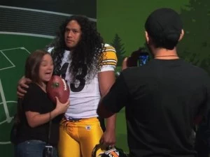 Troy Polamalu wax statue Troy Polamalu wax statue