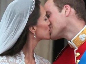 royal kiss royal kiss