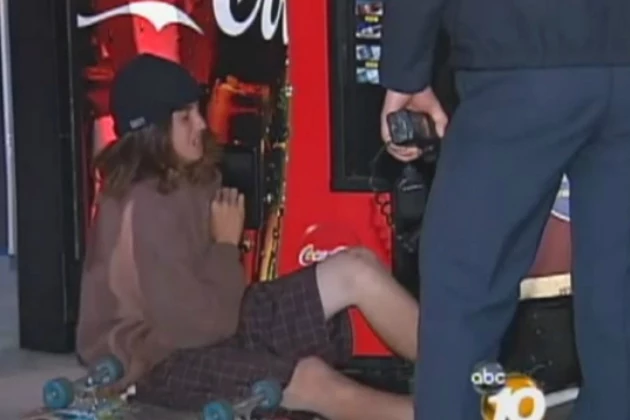 Teen Gets Arm Stuck in Vending Machine While Trying to Steal Soda Teen Gets Arm Stuck in Vending Machine While Trying to Steal Soda