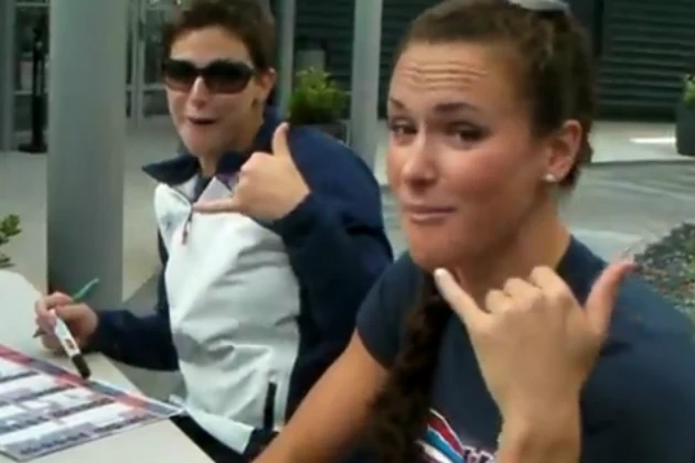 U.S Olympic Swim Team Covers 'Call Me Maybe' U.S Olympic Swim Team Covers 'Call Me Maybe'