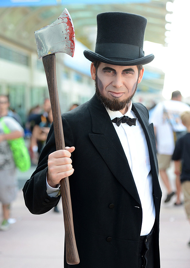 Comic-Con 2012 cosplay - Abraham Lincoln: Vampire Hunter Comic-Con 2012 cosplay - Abraham Lincoln: Vampire Hunter