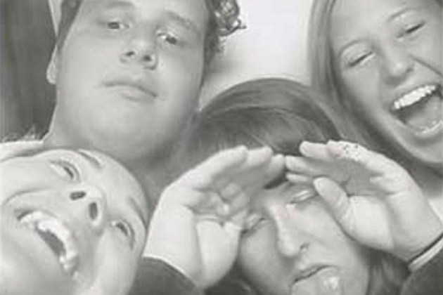 Teen Thieves Indentify Themselves in Photo Booth Pics Teen Thieves Indentify Themselves in Photo Booth Pics