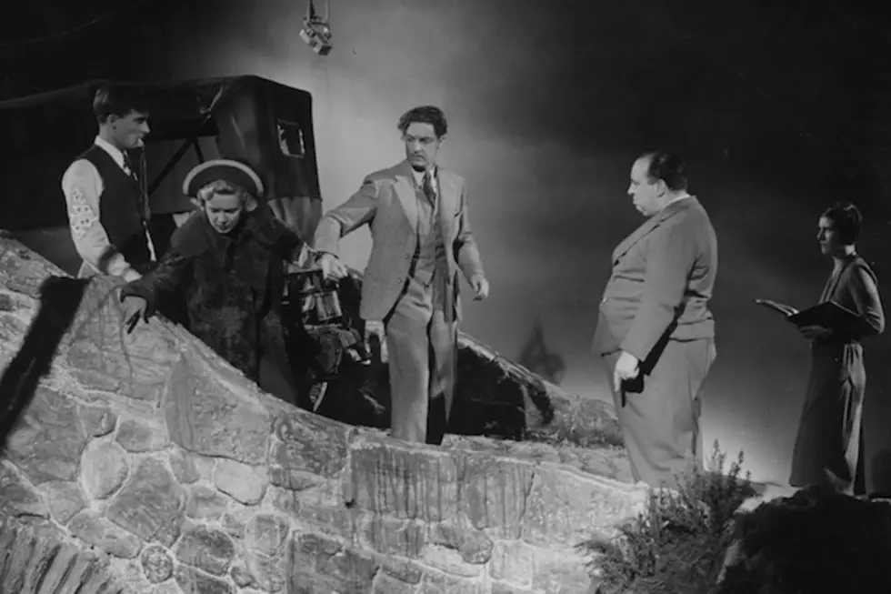 the 39 steps alfred hitchcock robert donat madeline carroll