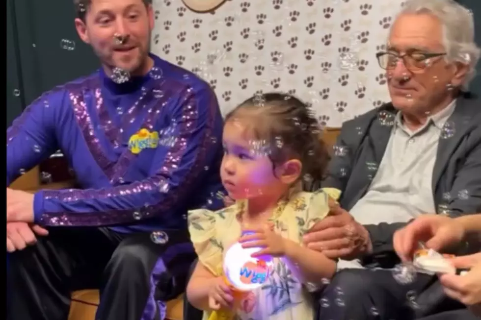 Video: Is That Robert De Niro Playing With Bubbles on ‘The Wiggles’ Set?